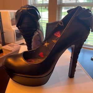 Betsey Johnson Betseyville Black Corset Bow Heels